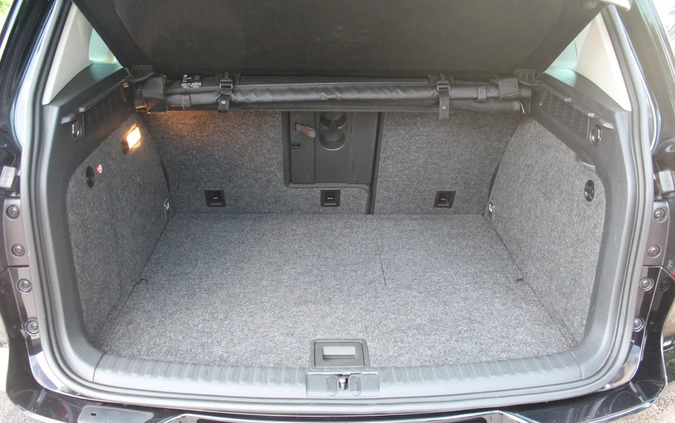 Volkswagen Tiguan cena 40900 przebieg: 219000, rok produkcji 2010 z Pleszew małe 781